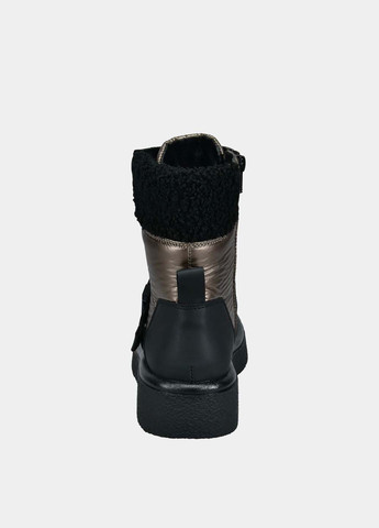 Осенние сапоги Bagatt с логотипом