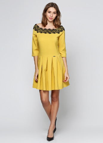 Желтое кэжуал платье Arizona