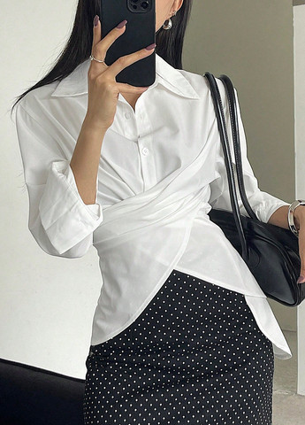 Белая блуза на запах SHEIN