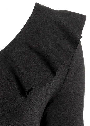 Черное платье H&M