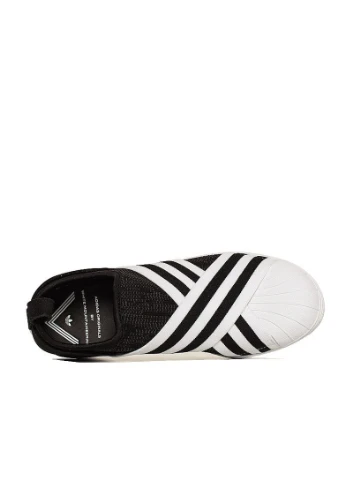 Чорно-білі всесезонні кросівки adidas