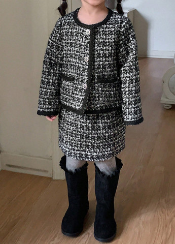 Черно-белый зимний костюм (кофта, юбка) юбочный SHEIN