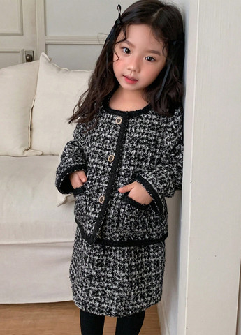 Черно-белый зимний костюм (кофта, юбка) юбочный SHEIN