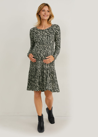 Оливковое (хаки) кэжуал платье для беременных C&A с животным (анималистичным) принтом