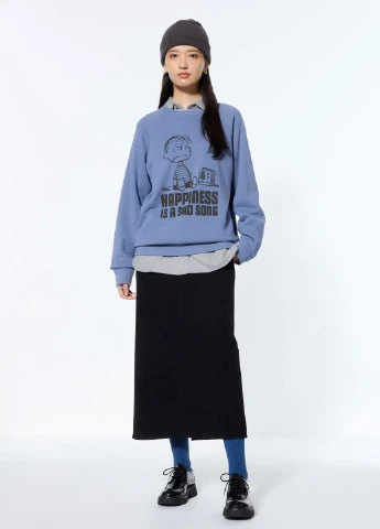 Синий свитшот Uniqlo рисунок без декора (327231656)