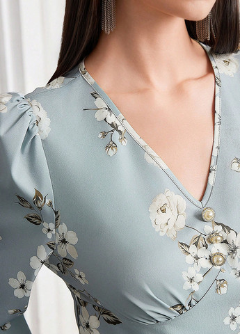 Світло-блакитна кежуал сукня кльош SHEIN з квітковим принтом