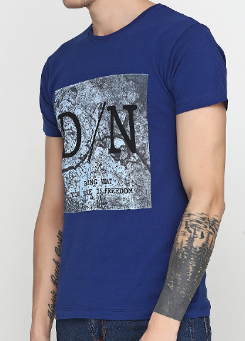 Темно-синяя футболка Dinersi