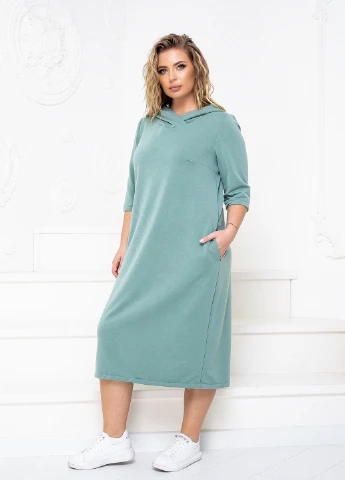 Мятное кэжуал платье приталенного силуэта InFashion однотонное