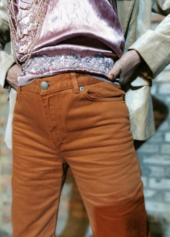 Джинси Monki кльош однотонні гірчичні джинсові бавовна