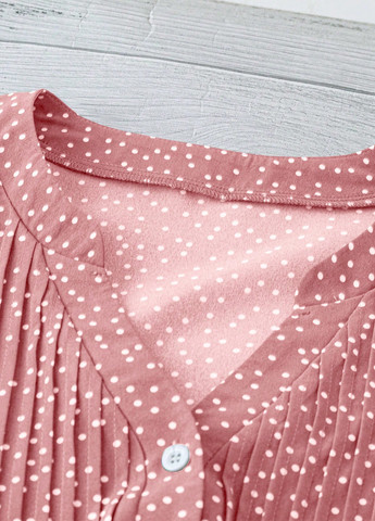 Рожева блуза з баскою SHEIN