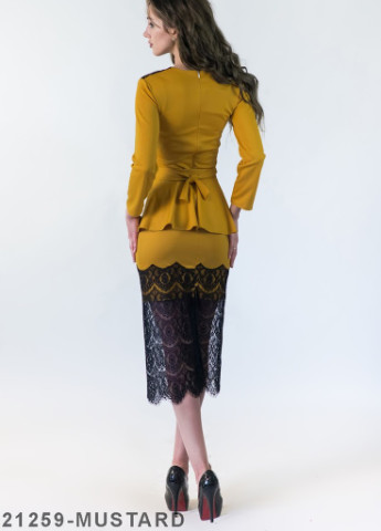 Горчичное кэжуал оригинальное нарядное платье со съемным поясом баской и гипюровыми вставками lotta Podium однотонное
