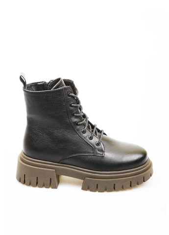 Зимние ботинки Camalini на тракторной подошве, со шнуровкой