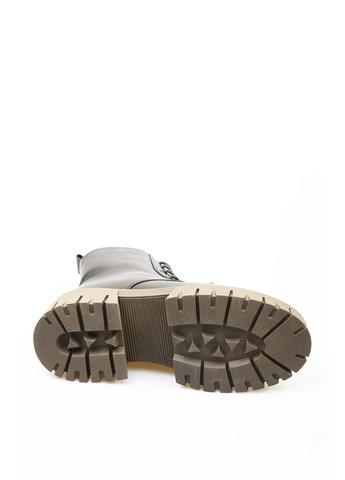 Зимние ботинки Camalini на тракторной подошве, со шнуровкой