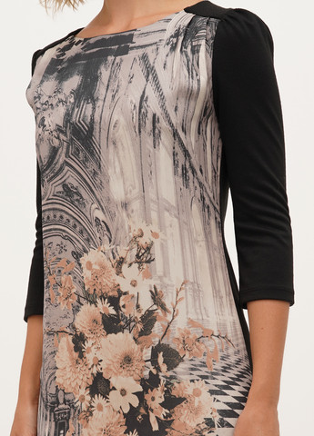 Черное кэжуал платье Sassofono с рисунком