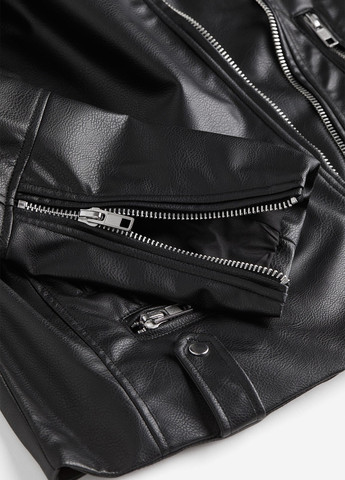 Черная демисезонная куртка байкерская H&M