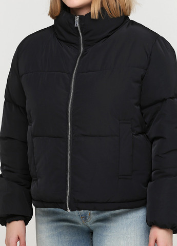 Черная демисезонная куртка H&M