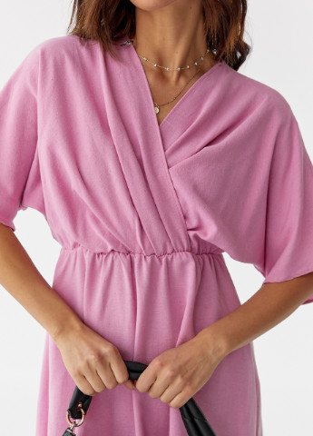 Розовое кэжуал платье миди с верхом на запах No Brand однотонное