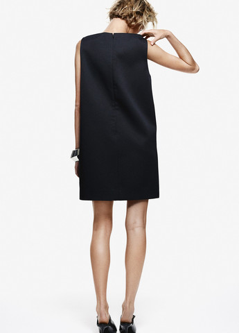 Чорна кежуал сукня а-силует H&M однотонна