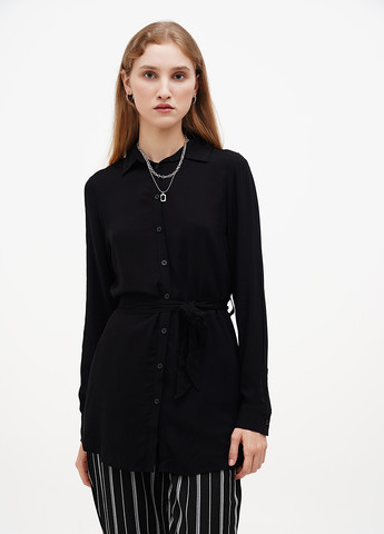 Чёрная блуза Terranova