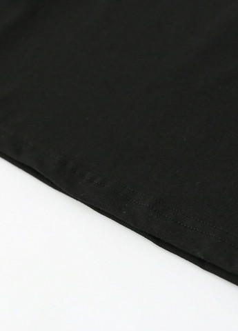 Черная летняя футболка SHEIN