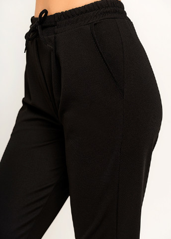 Черные кэжуал демисезонные зауженные, укороченные брюки NOA noa