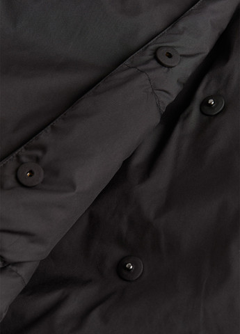 Чорна зимня куртка H&M