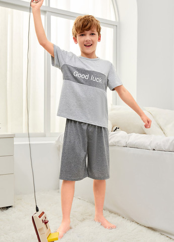 Сіра всесезон піжама (футболка, штани) футболка + штани SHEIN