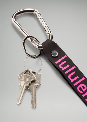 Брелок Lululemon Athletica (348077153)