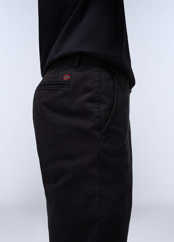 Черные кэжуал демисезонные зауженные брюки Napapijri