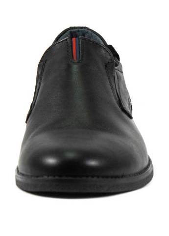 Черные классические туфли Maxus на резинке
