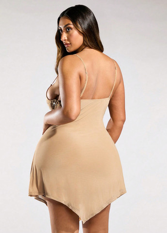 Светло-бежевое коктейльное платье платье-комбинация, с открытой спиной, с открытыми плечами SHEIN однотонное