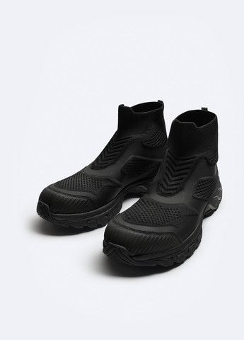 Черные осенние мужские кроссовки Zara без шнурков