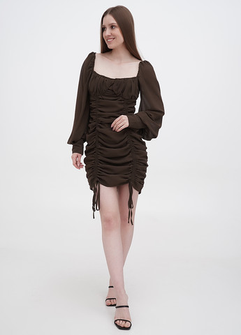 Темно-коричнева кежуал сукня футляр PrettyLittleThing однотонна