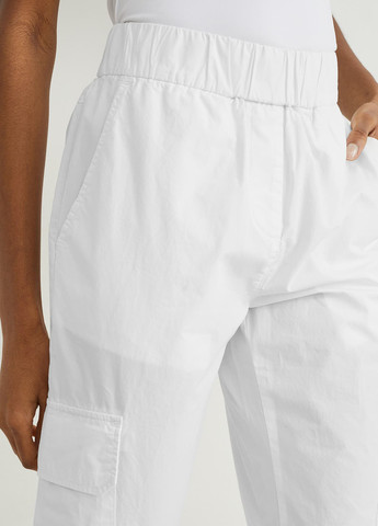 Белые кэжуал летние прямые, укороченные брюки C&A
