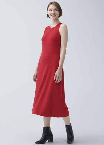 Красное кэжуал платье платье-майка Uniqlo однотонное