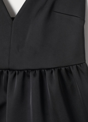 Чорна вечірня атласну сукню H&M однотонна