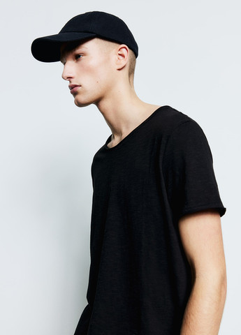 Чорна футболка H&M