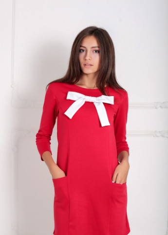 Красное кэжуал стильное платье-трапеция из мягкого французского трикотажа с карманами persian красный Podium однотонное