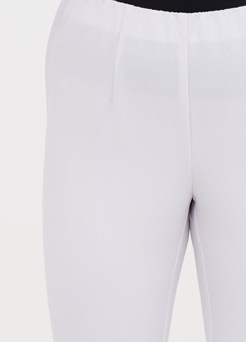 Белые кэжуал летние зауженные брюки Minus