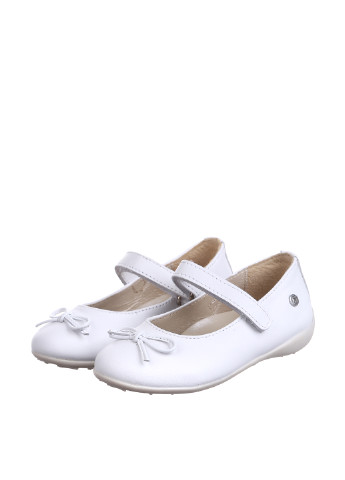 Белые туфли на низком каблуке Naturino