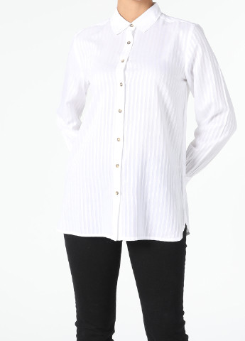 Белая демисезонная блуза Colin's