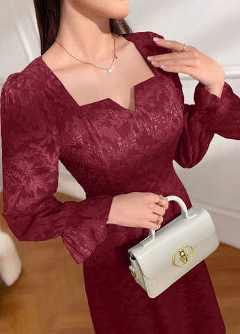 Бордовое праздничный, вечернее платье клеш SHEIN с абстрактным узором