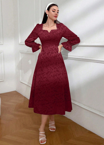 Бордовое праздничный, вечернее платье клеш SHEIN с абстрактным узором