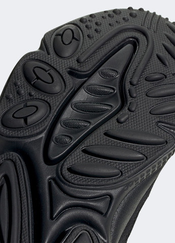 Чорні всесезонні кросівки adidas OZWEEGO