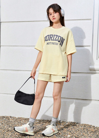 Кремовый летний комплект (футболка, шорты) SHEIN