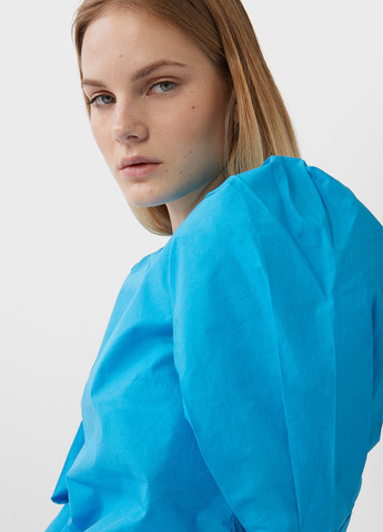 Голубая блуза Stradivarius