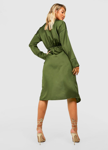 Оливкова (хакі) кежуал сукня на запах Boohoo однотонна