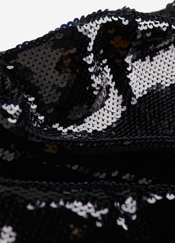 Черное коктейльное платье с открытыми плечами H&M однотонное