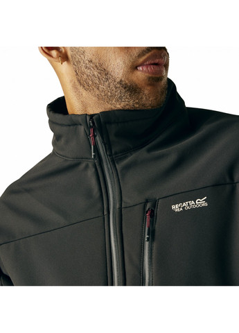 Чорна демісезонна куртка Regatta