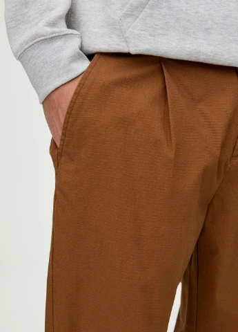 Коричневые кэжуал демисезонные классические брюки Pull & Bear